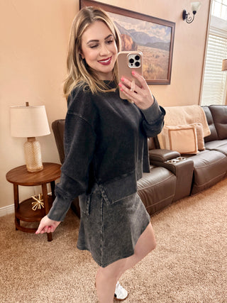 Corded Side Slit Crewneck in Black